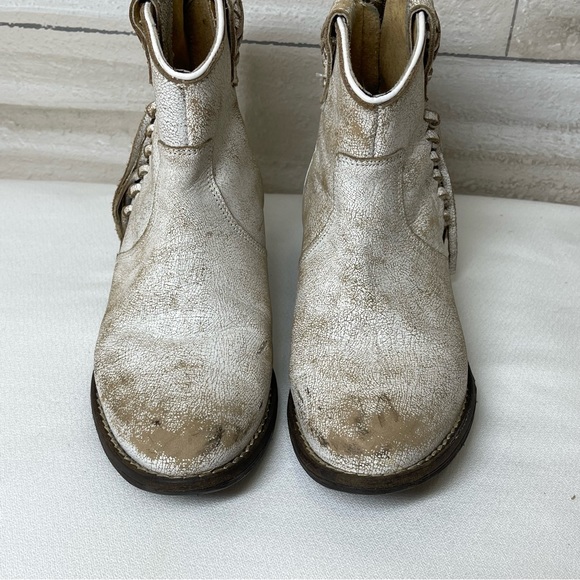 Very Volatile Lookout Western Boot Distressed Bootie Side Fringe Women's Size 6 - Picture 2 of 9